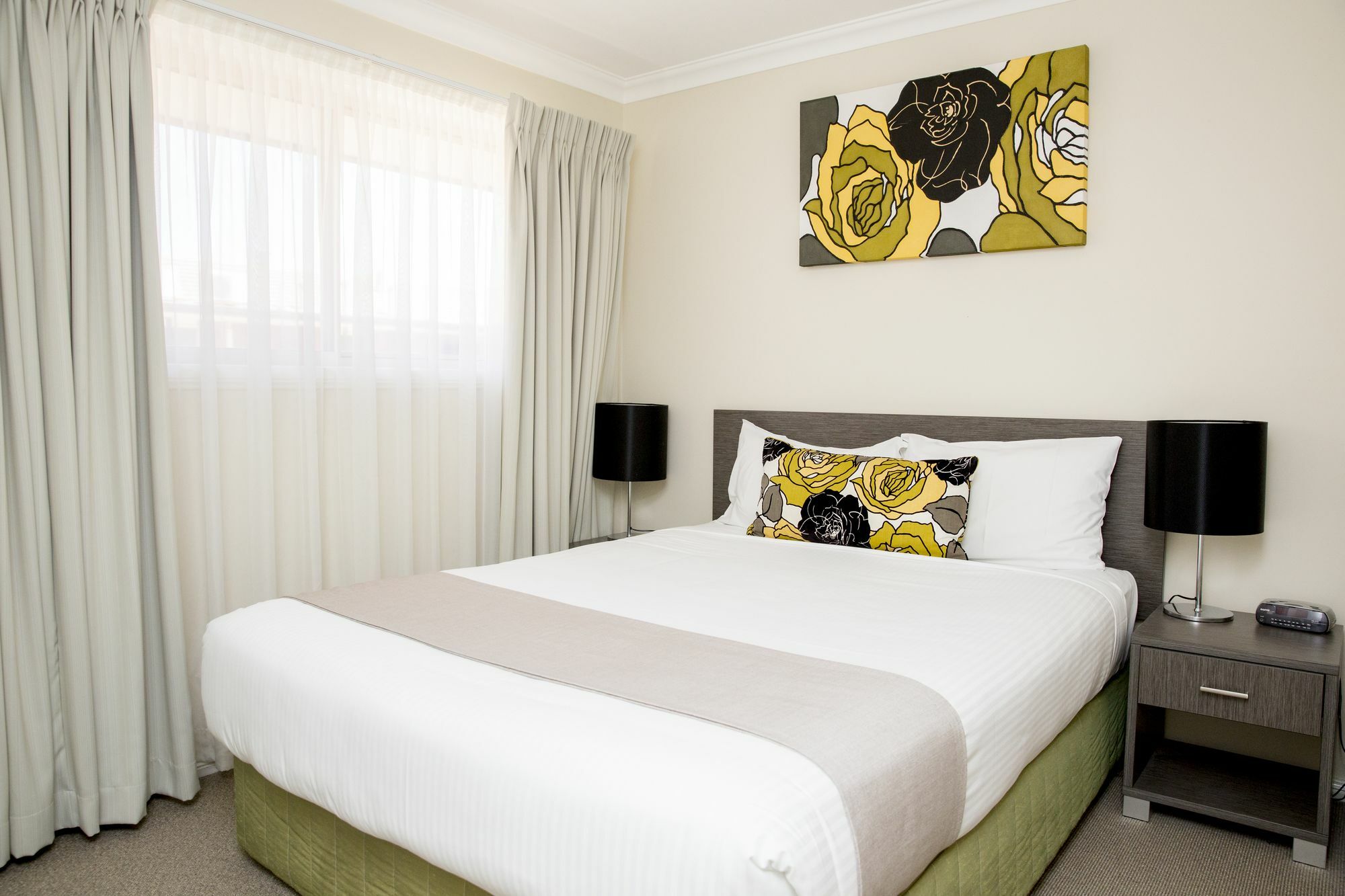 Charlotte Apartments 배서스트 외부 사진